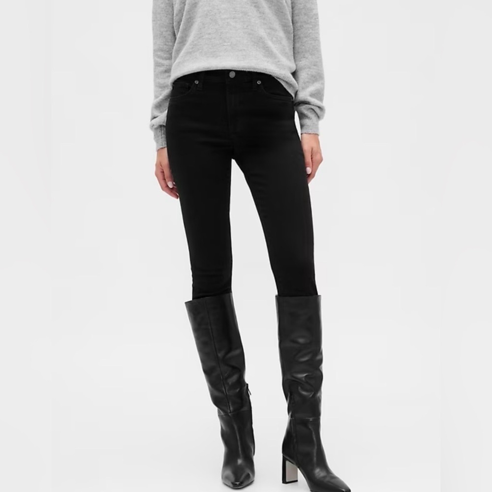 Classic Black Women's Jeans - Picture 2 of 9